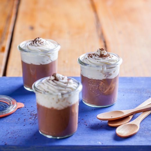 Crème au chocolat liégeois et poudre de café